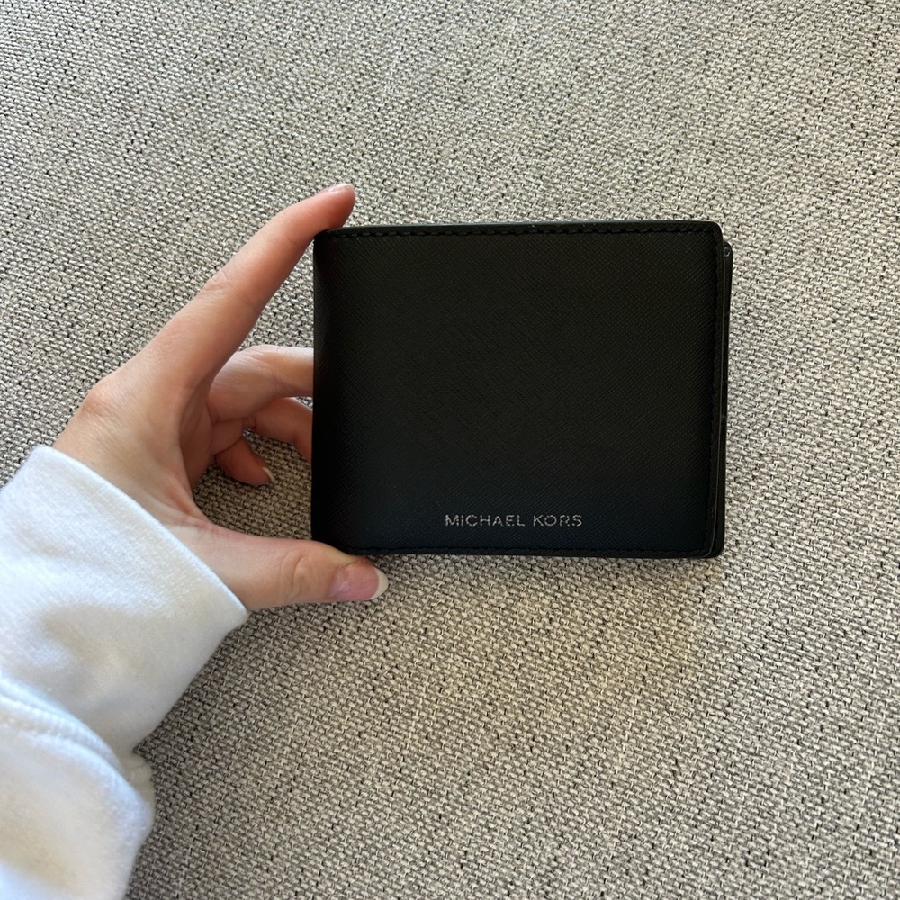 Michael Kors Bi Fold Wallet